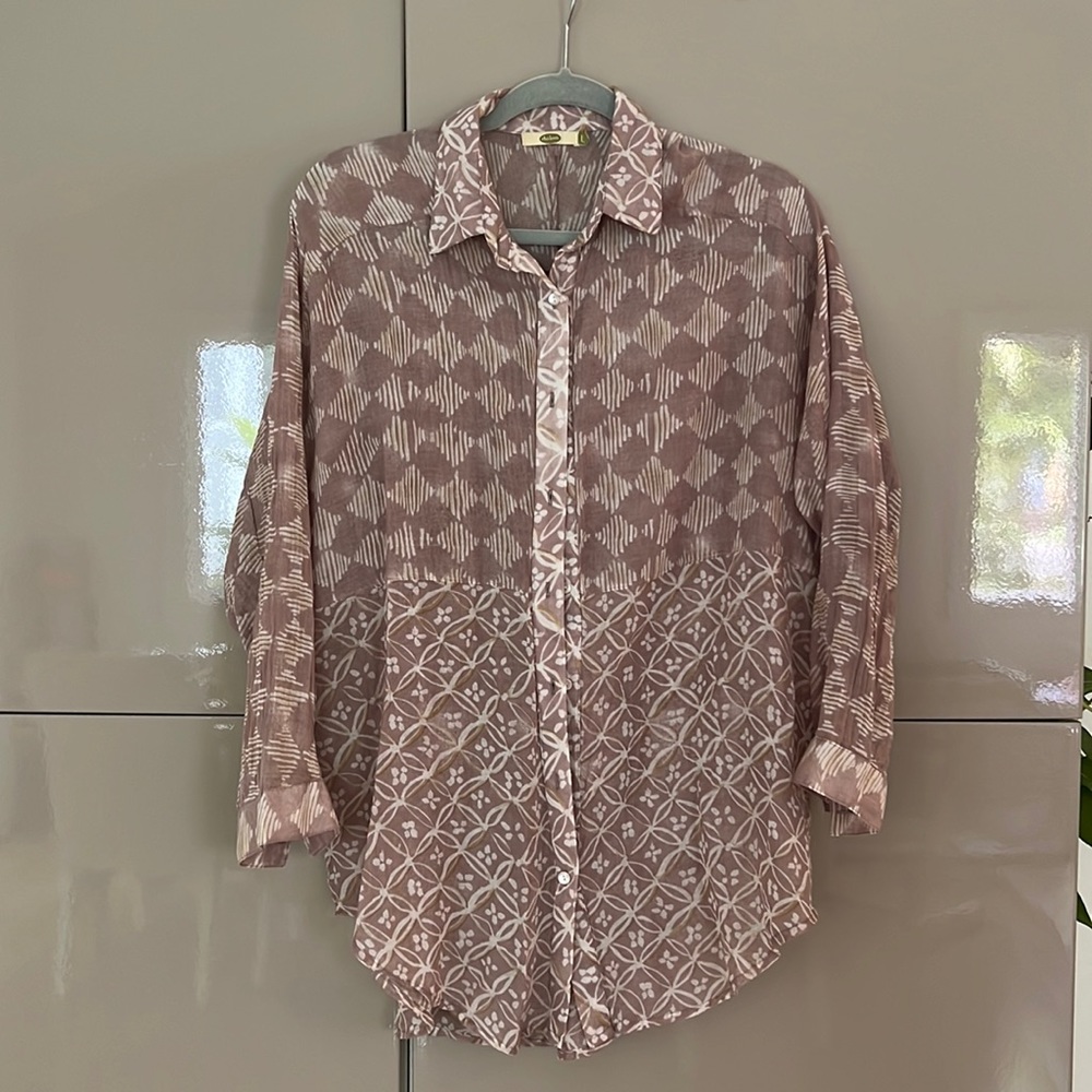 dolma button down